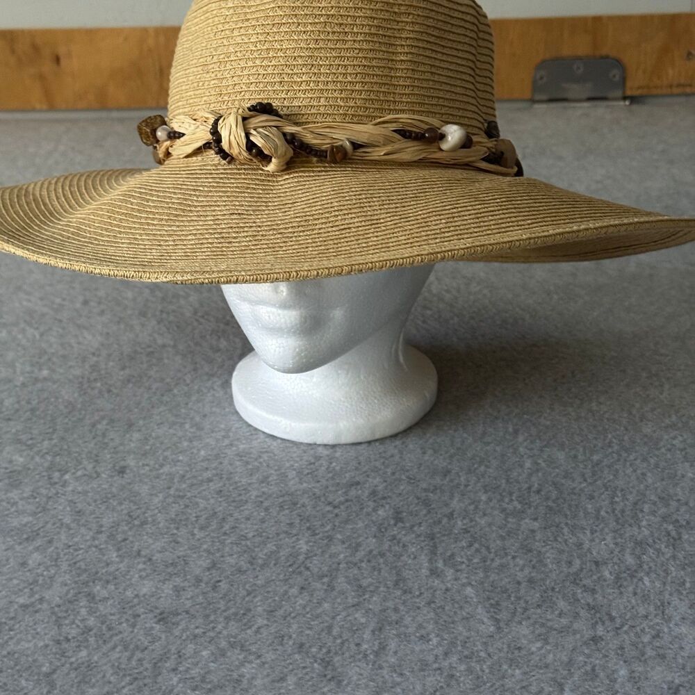 Sun Cruise Hat Cappelli Straworld Wide Brim Beaded Shell Band Paper Straw EUC